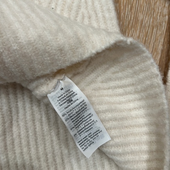 Madewell Sweater - Picture 6 of 9